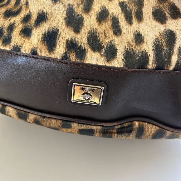 Vintage Moschino Bucket Handbag - Picture 3 of 12